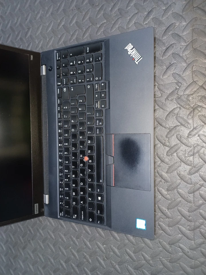 Lenovo ThinkPad T590 · i5-8265U · 8GB · 256GB, photo 4 of 5