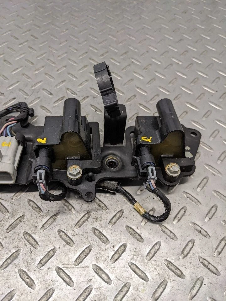 Bobina/encendedor estilo clásico ID 12558693 se adapta a camioneta Sierra 1500 99-07 1176320 Foto 4 de 4