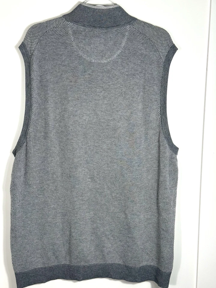 Tommy Bahama IslandZone Vest Men’s XL Gray Knit 1/2 Zip Sleeveless Pullover - Image 4 of 4