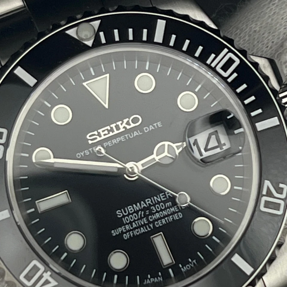 Seiko 40MM Automatic NH35 Divers Watch - Black Bezel Stainless Steel Bracelet - Image 2 of 4