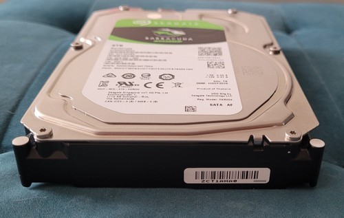 Seagate BarraCuda 8TB SATA 3.5 HDD ST8000DM004 - ZCT1AHAO - Afbeelding 2 van 8