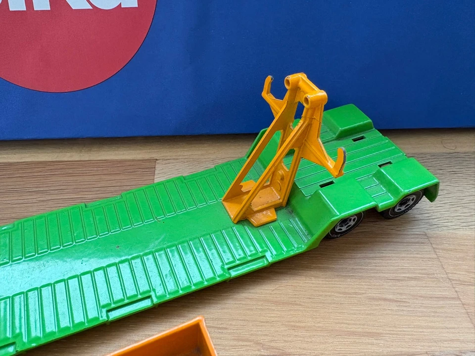 Siku 3713 Mercedes Benz 2232 NUR LKW mit Tieflader - Bild 4 von 4