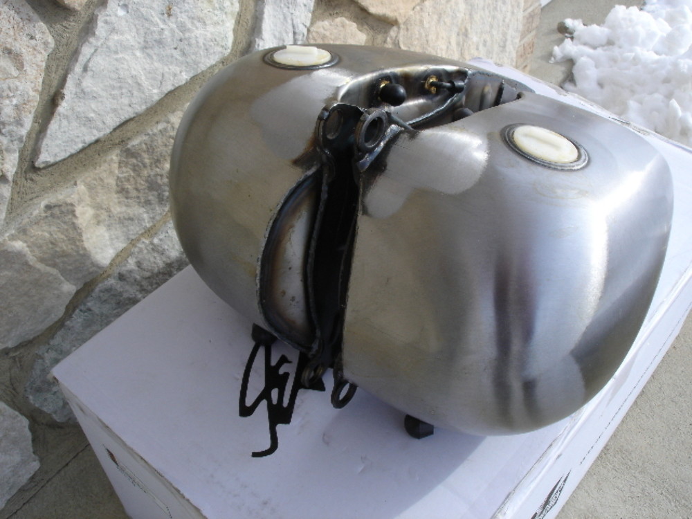 5 GALLON FLATSIDE FAT BOB FUEL SPLIT GAS TANK EVO 19841999 HARLEY