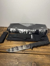 SOG Force Fixed Blade Knife - 6-inch Straight Edge, Camo Blade, Discontinued