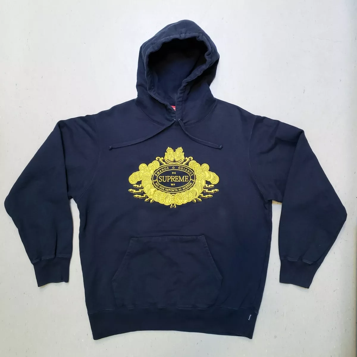Amanos o odianos supreme best sale hoodie