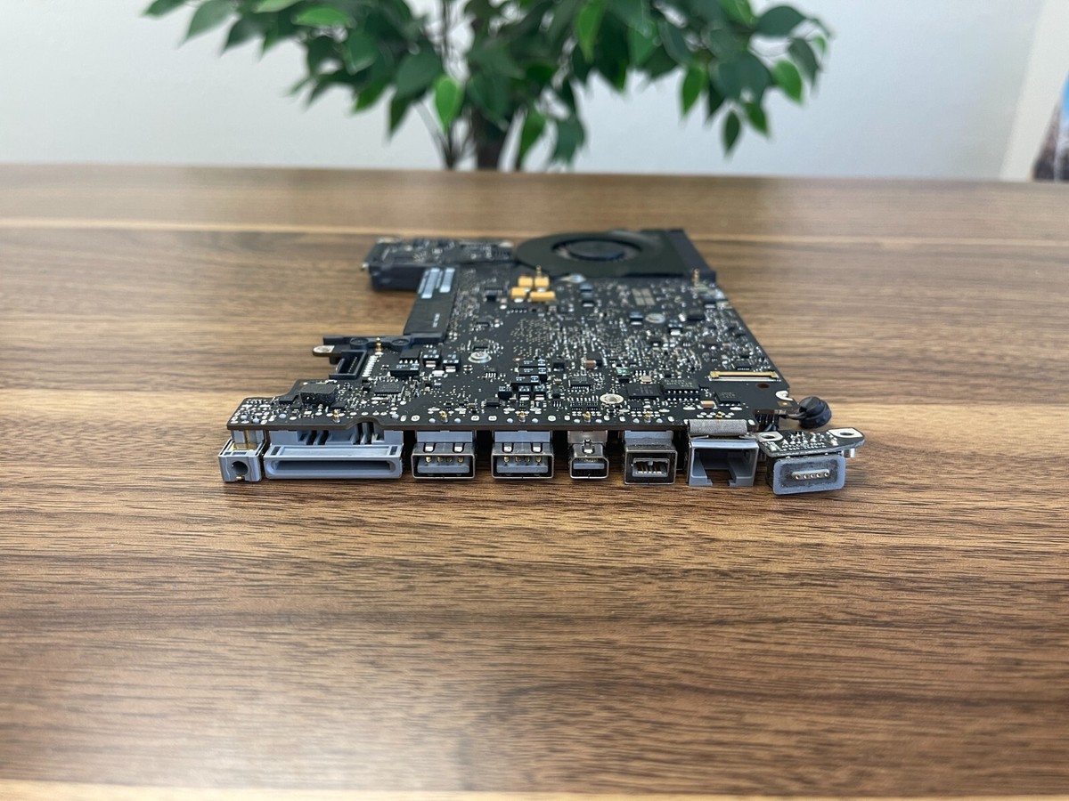 Apple MacBook Pro Unibody 2010 13