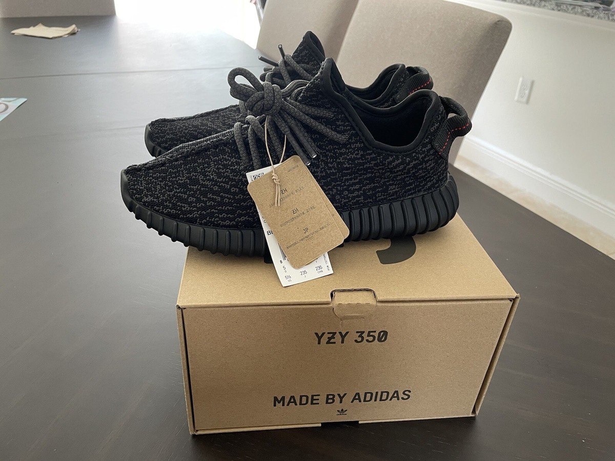adidas gazelle silver green womens Yeezy Boost 350 - Black Pirate 2.0 (2016/2023) main image 1