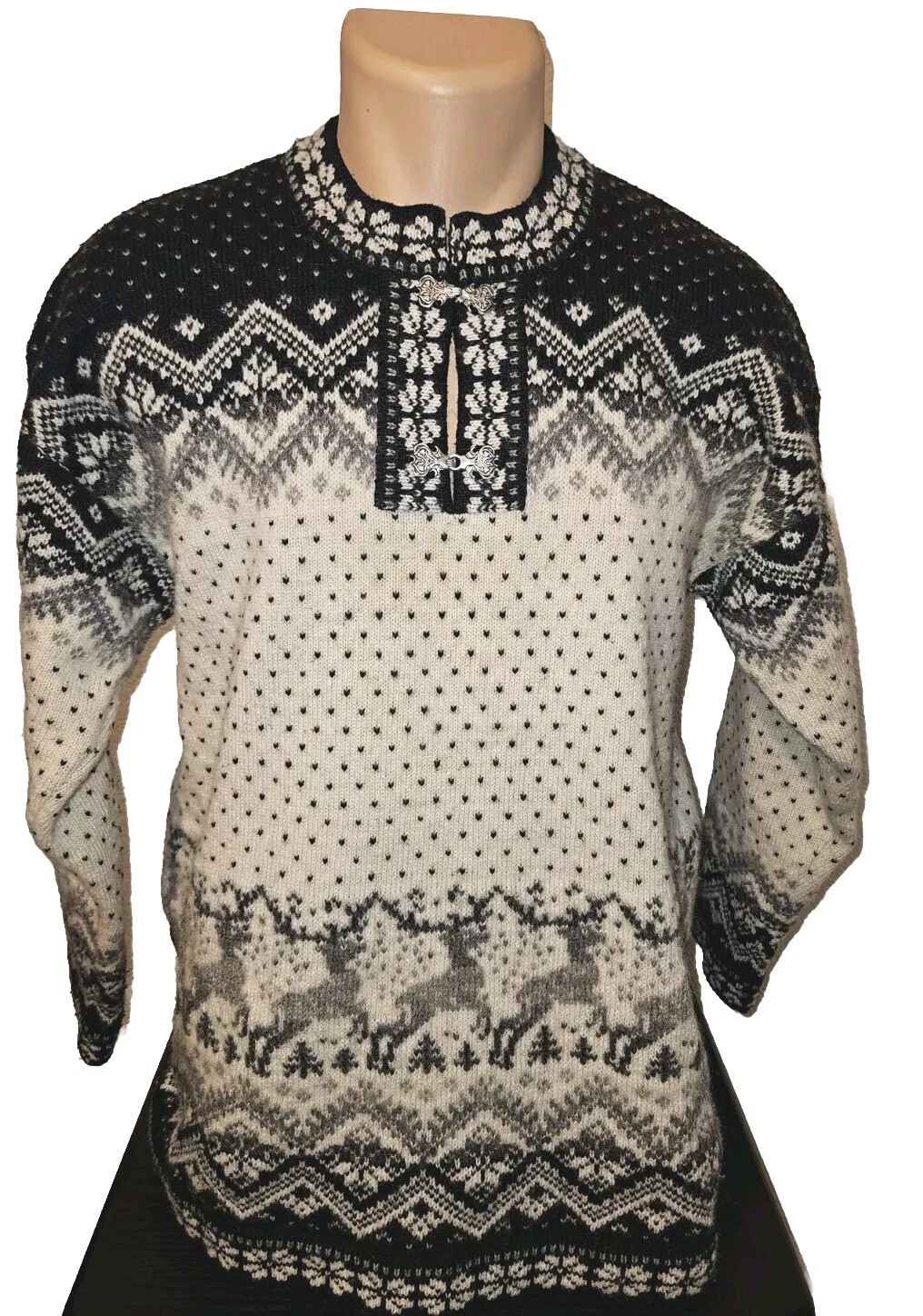 Vintage Wool Sweater Hand Knit Black & Creme Read Description