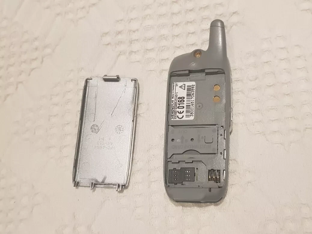 ⭐️ Sl45 Phone Without Battery (Empty Battery Cover Included) Beautiful Cond. ⭐️