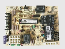 York Luxaire Coleman 031-01972-000 Control Circuit Board 6DT-1 CL:A5 used D48*