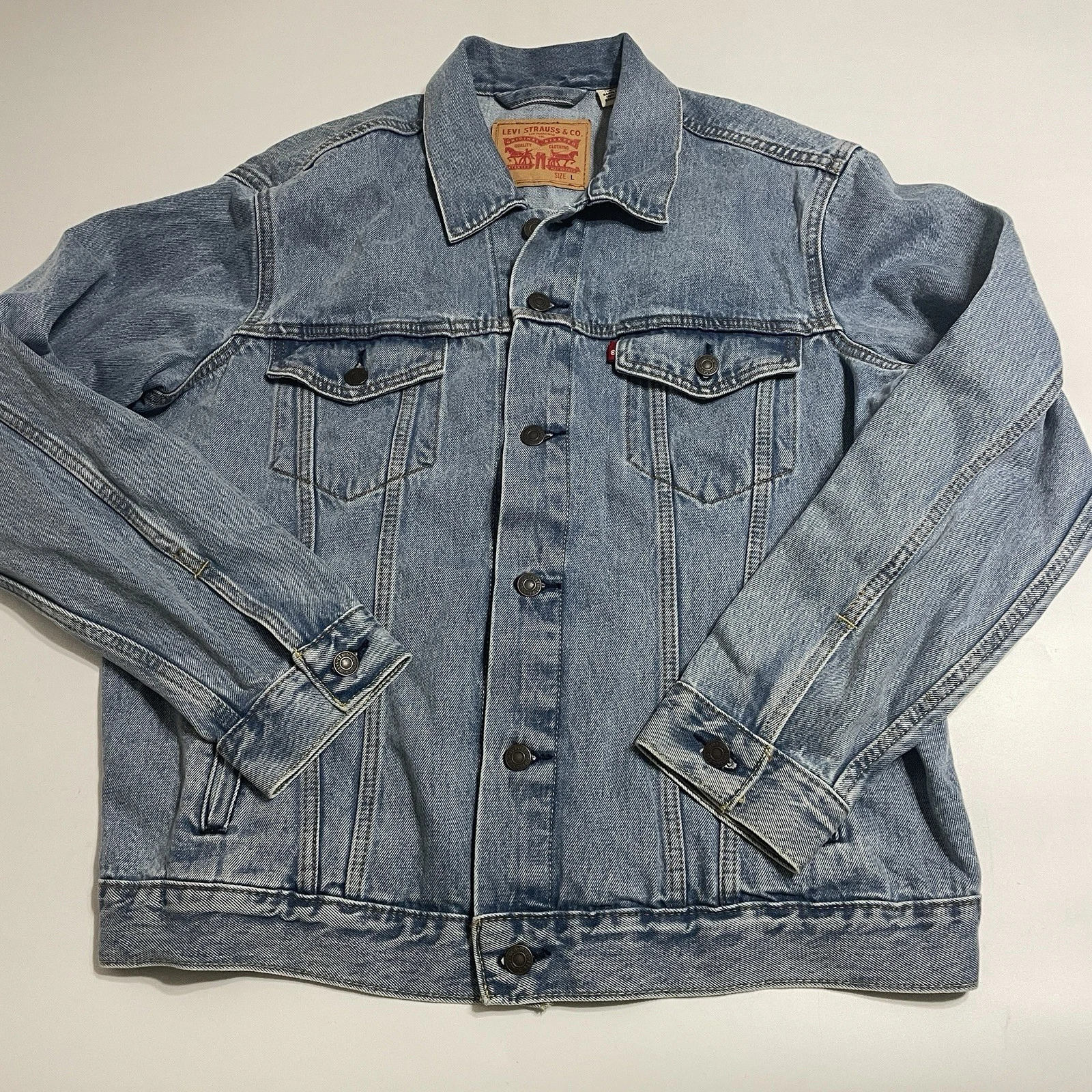 Levi's The Trucker Denim Jacket Mens Size Large Blue $89