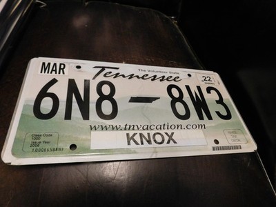 Green Hills Tennessee License Plate Expired Tag TN KNOX 6N8 8W3