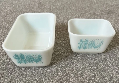 Set Of 2 Vintage Pyrex Amish Blue Butterprint Refrigerator Dishes-NO LIDS