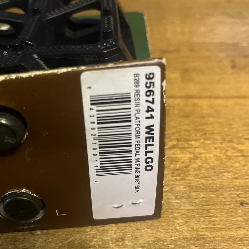 Nuevos pedales de plataforma de resina Wellgo 9/16 pedales planos MTB ATB bicicleta híbrida Foto 3 de 4