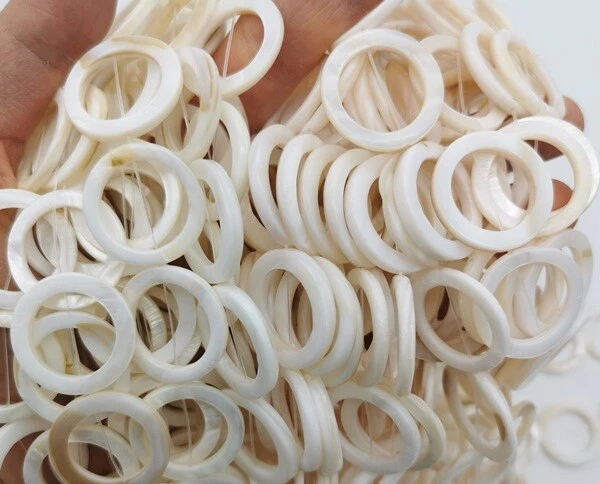 16 Stk. Perlmutt Perlen 25mm Ring rund flach m. Loch Donut Muschelperlen Auswahl - Bild 3 von 4