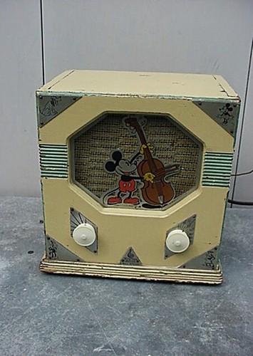 Antique 1931 Emerson Mickey Mouse Tube Radio - Foto 1 di 6