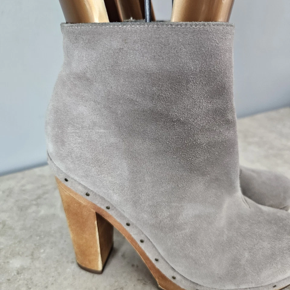 Женские замшевые сапоги на платформе Joie размер 8,5 серые на деревянном каблуке с заклепками - Изображение 2 из 4