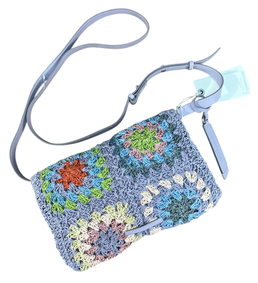 Bolso Bandolera Lucky Brand Boho Floral de Paja para Bolso sin asas S Lila Precio de venta sugerido por el fabricante $118.00 Foto 2 de 4