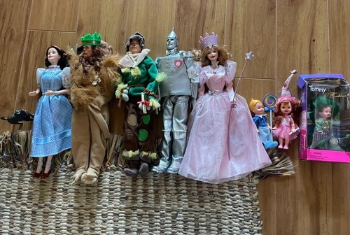 Barbie Dolls Complete Set Wizard of Oz 1999 Including All 3 Munchkins & Toto Too