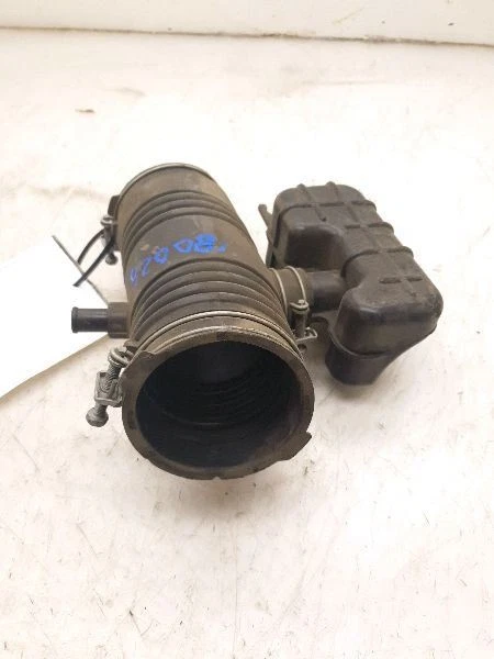 Toyota Highlander 2008 3,5 L 6 cilindros filtro de aire montaje de tubo resonador Foto 2 de 4