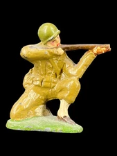 Vintage F.A.O. Schwarz Lead Toy Soldier Figurine Kneeling w/ Rifle 3"