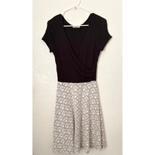 Gilli Black White Geometric Short Sleeve Fit & Flare Wrap Dress Preppy Classy S