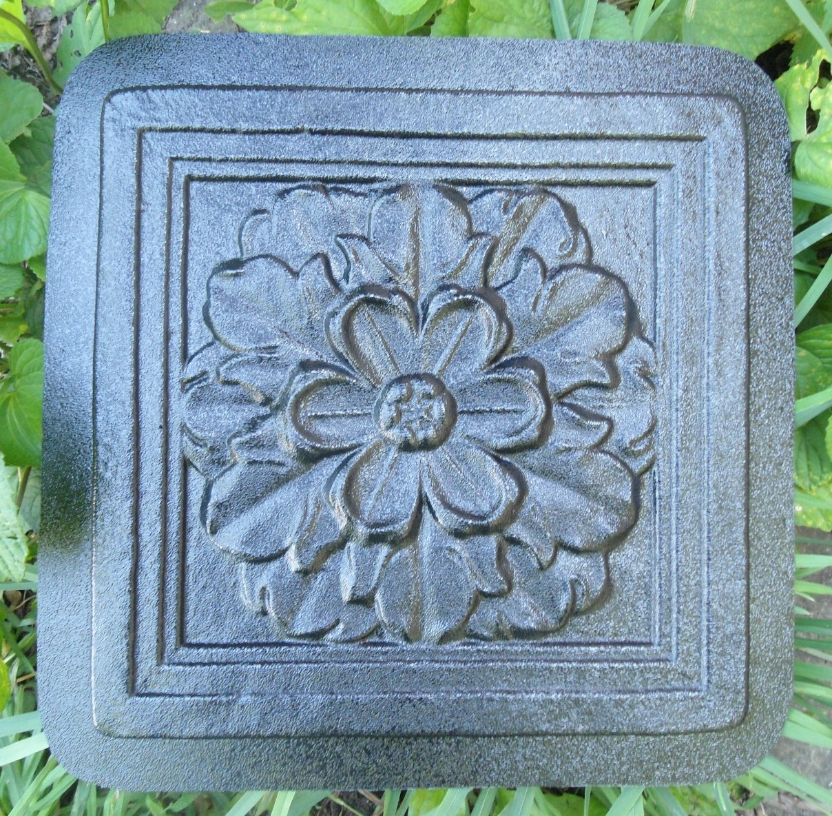 Flower tile mold 11.5" x 11.5" x 1/2" thick plaster concrete mould
