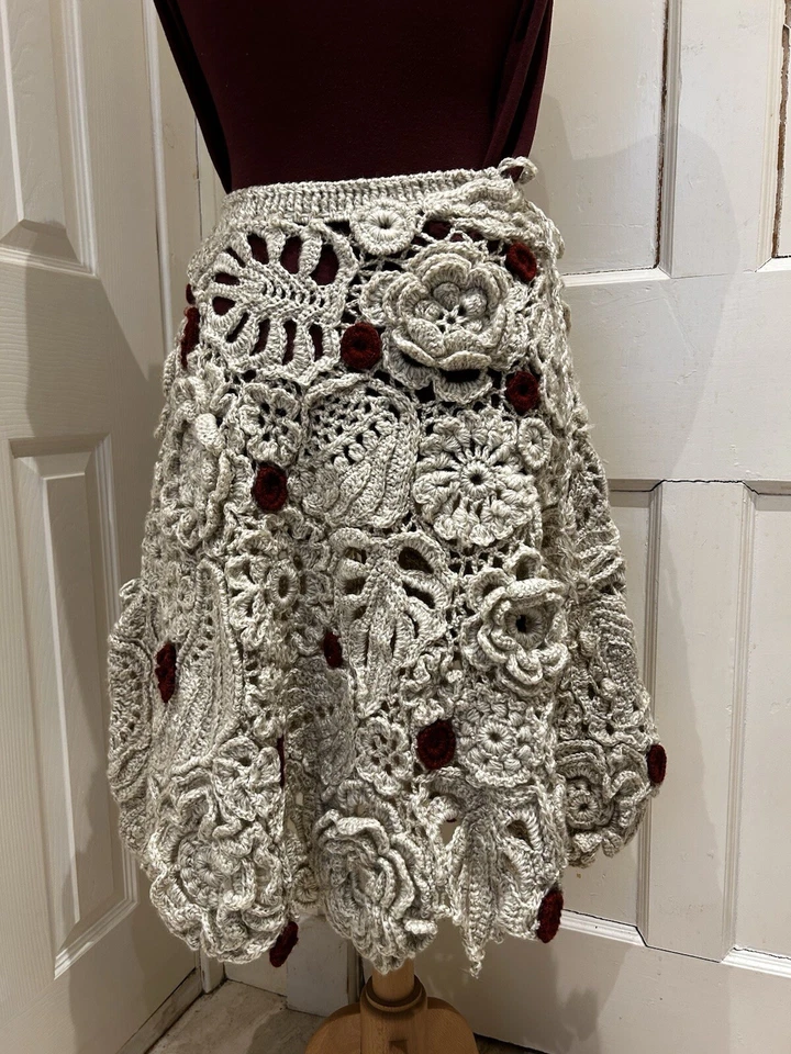 Hand Made Crochet Skirt Size 8 UK . - Image 4 of 4