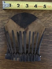 VINT. 9 KEY THUMB PIANO KALIMBA AUTHENTIC CARVED WOOD FOLK ART MUSIC INSTRUMENT