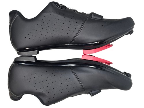 Speed Cycling Shoes - Black 44 US Women Size 12.5 US Men Size 11 Comes w/ CLEATS - Picture 8 of 11
