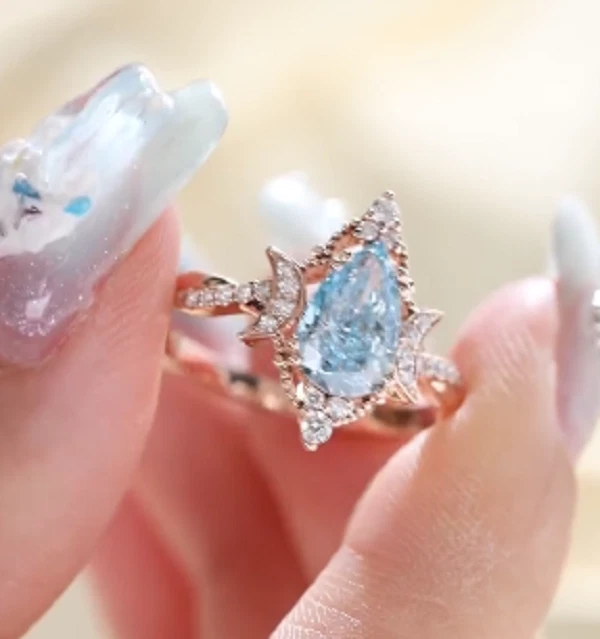 1.6 Ct Pear Cut Aquamarine/Moissanite Wedding Cluster Ring 14K Rose Gold Plated - Image 3 of 4