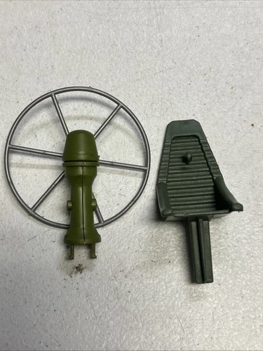 G.I. Joe USS Flagg Lot Crewman’s chair & ships wheel. great shape.  Great price.