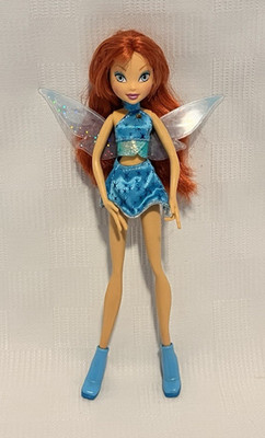 Mattel Winx Club Charmix Bloom Doll w/ Wings Clothes & Shoes