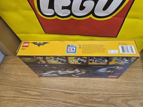 LEGO Batman Movie Penguin Arctic Roller 70911 - retired - sealed - box damage