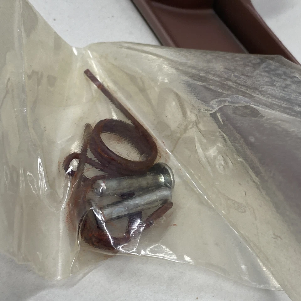 Maçaneta externa NOS 1988 1989 Lincoln Continental destro E80y-5422404-A - Imagem 3 de 4