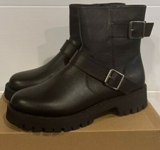 Steve Madden Crusader Women s Genuine Leather Inside Zip Lug Boot Black NEW Sz 9
