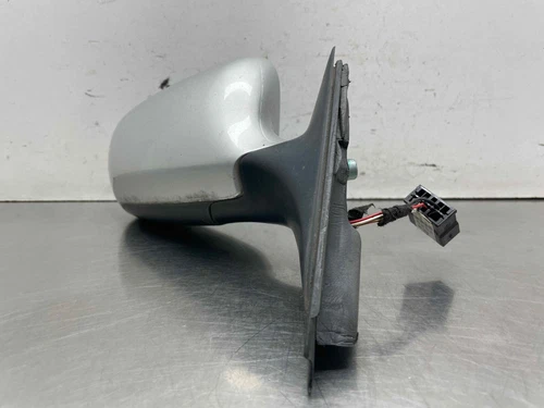 2000 Audi A4 OEM Right Hand Passengers Side Power Door Mirror Silver 1999-2002