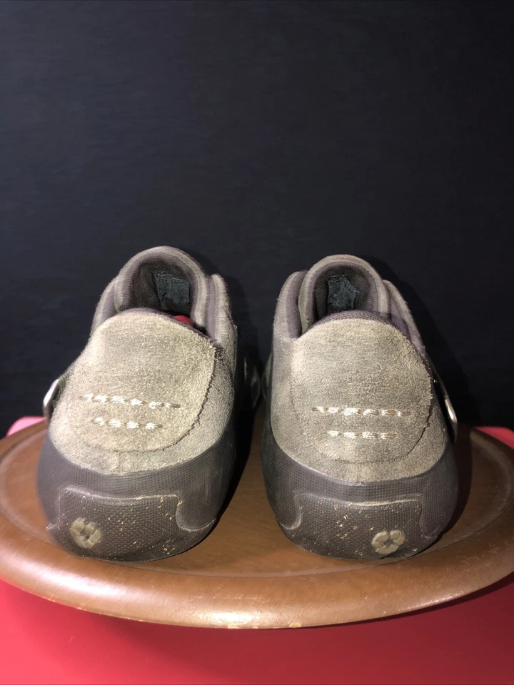 Zapatos de escalada Teva S/N6054 para hombre talla 9,5 gamuza/caucho cierre a presión Foto 3 de 4