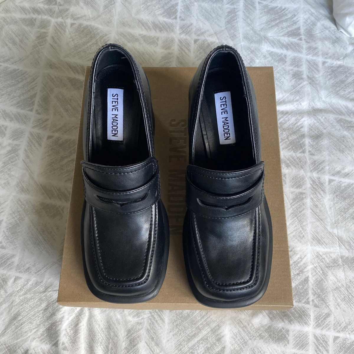 Steve Madden Far Out Natural Leather Shoes