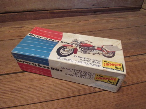 Vintage 1973 Lindberg Products Harley 74' Road Bike Motorcycle Model