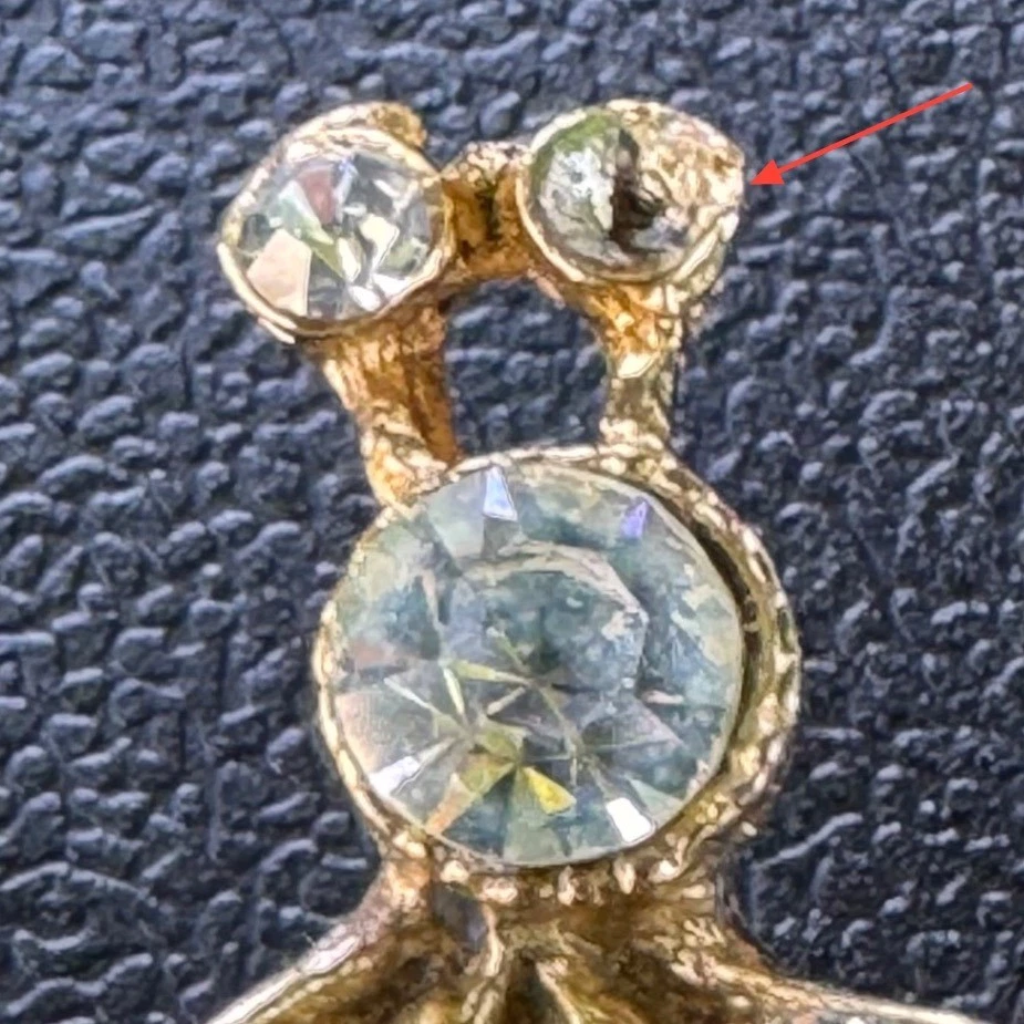 Vintage Bee Pin Brooch Rhinestone Sapphire Blue Gold Tone Lapel Jewelry - Image 2 of 4