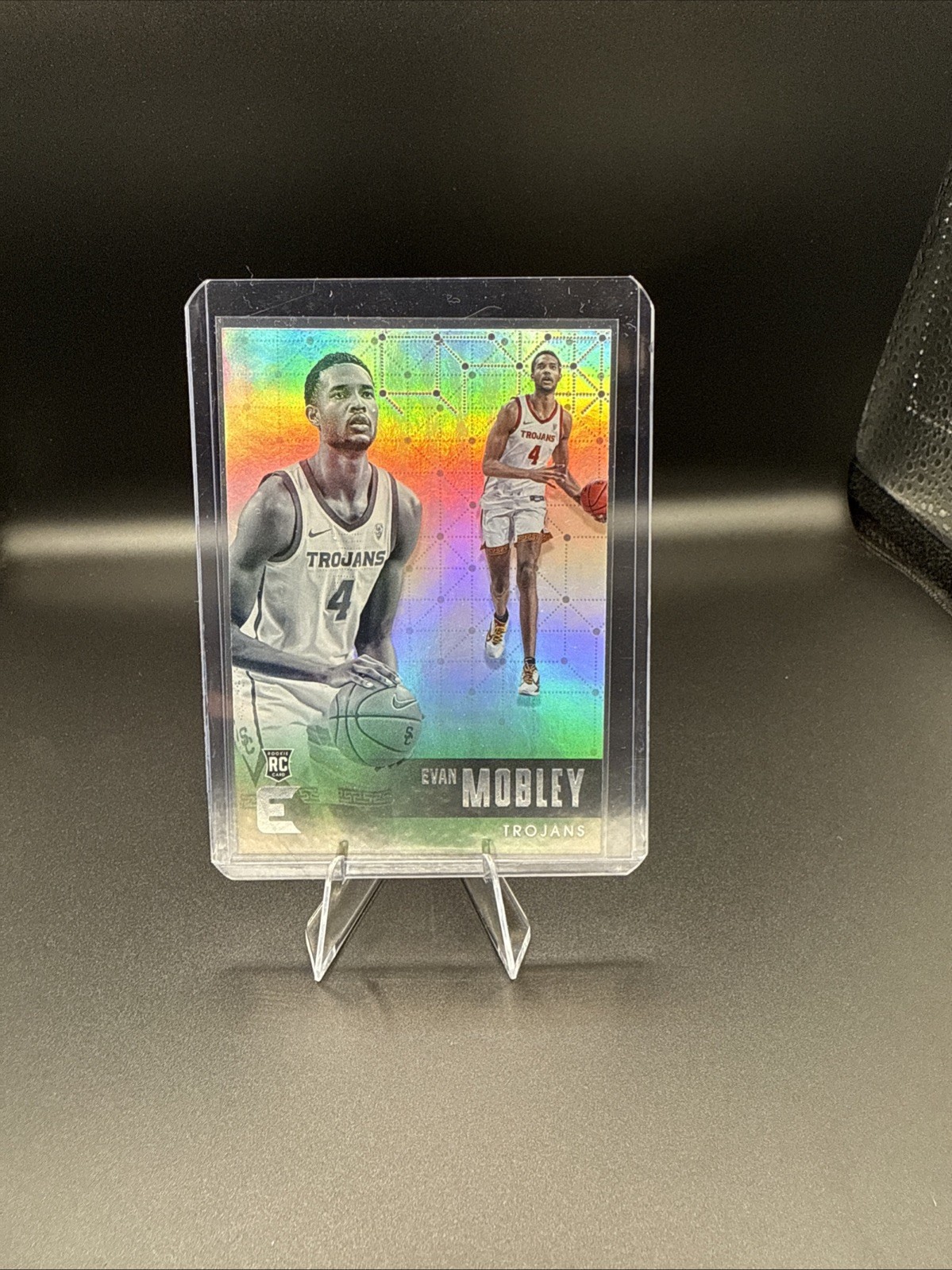 2021-22 Panini Chronicles Essentials Draft Picks Evan Mobley #102 (RC)