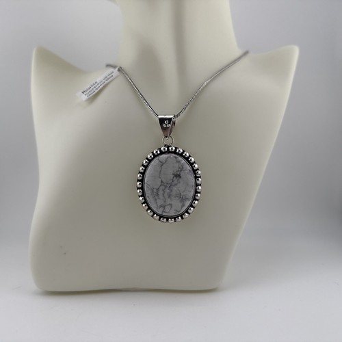 German Silver Howlite 1.5” Oval Pendant 18" Necklace NWT - Picture 2 of 8