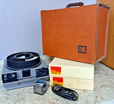 Bundle Kodak EKTAGRAPHIC III A Slide Projector W/Remote, Tray, Extra Bulb, Case
