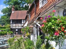 Photo A3 Witley - White Hart Culmer Attractive and historic timber-frame c2016