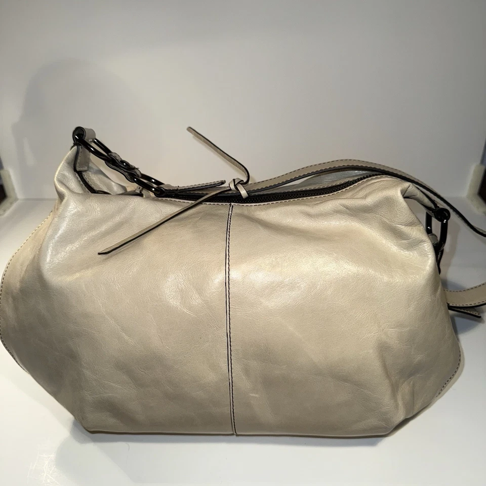 Bolso de Hombro Hobo International Slouch Hobo Top Cremallera Blanco Perla Foto 3 de 4