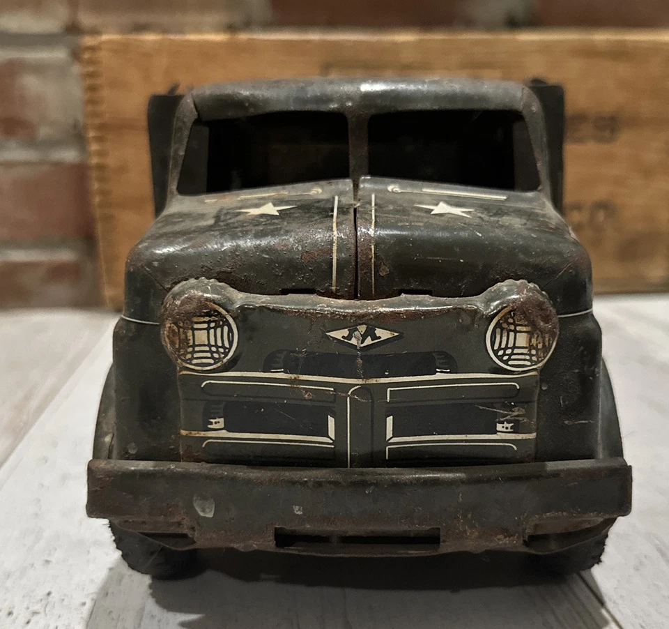 Vintage 50’s Marx Lamar Army Troop Transport Truck Pressed Steel Original - Image 2 of 4