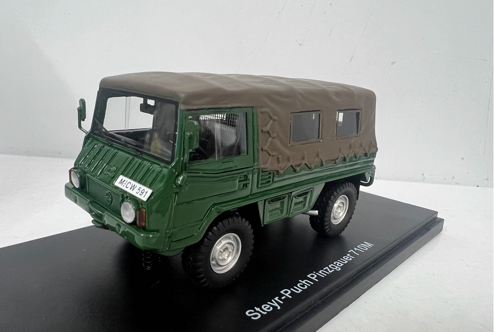 NEO 1/43 Resin car model Steyr-Puch Pinzgauer 710M off-road