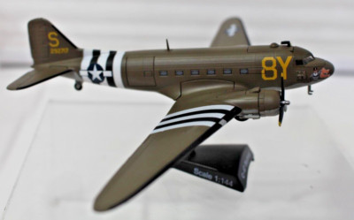Douglas C-47 Skytrain ''Stoy Hora'' (Estoy Hora) PS5558-2 Daron 1:144 D-Day