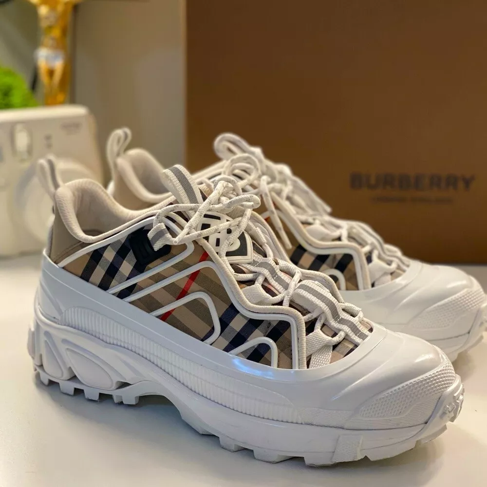 Pristine And Trendy: Burberry White Teeth Sneakers - Shoe Effect